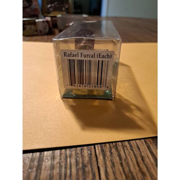 Vintage 2002 MLB Upper Deck Playmakers Rafael Furcal Atlanta Braves Bobblehead - Picture 6 of 6